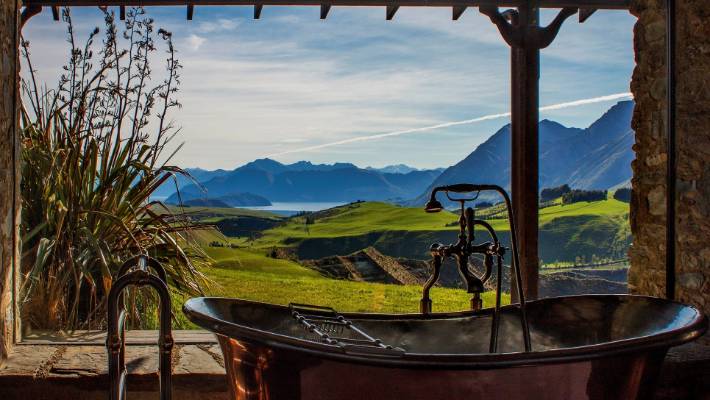 Mahu Whenua Ridgeline Homestead & Eco Sanctuary